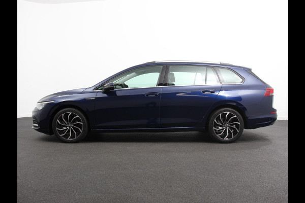 Volkswagen GOLF Variant 1.5 eTSI 150pk DSG Style | Navigatie | Apple Carplay/Android Auto | Climate Control | Camera | Parkeersensoren | Park Assist | Adaptive Cruise control | Wegklapbare trekhaak | Stoel- en stuurverwarming | Climatronic | Virtual Cockpit