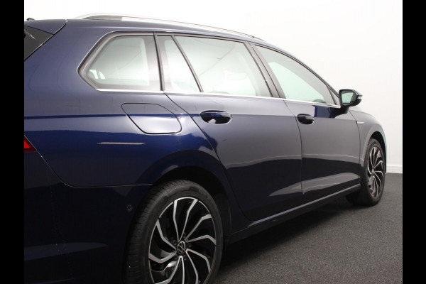 Volkswagen GOLF Variant 1.5 eTSI 150pk DSG Style | Navigatie | Apple Carplay/Android Auto | Climate Control | Camera | Parkeersensoren | Park Assist | Adaptive Cruise control | Wegklapbare trekhaak | Stoel- en stuurverwarming | Climatronic | Virtual Cockpit