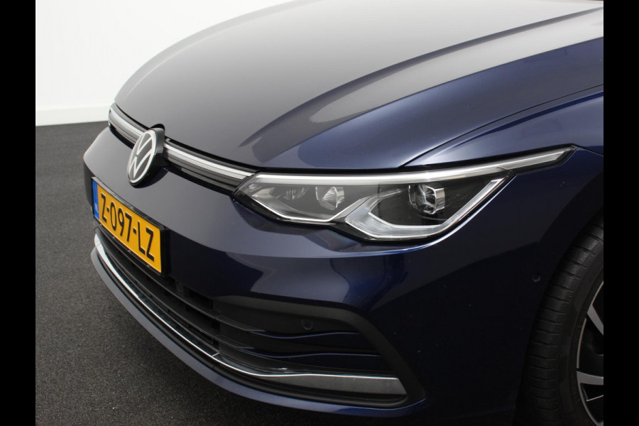 Volkswagen GOLF Variant 1.5 eTSI 150pk DSG Style | Navigatie | Apple Carplay/Android Auto | Climate Control | Camera | Parkeersensoren | Park Assist | Adaptive Cruise control | Wegklapbare trekhaak | Stoel- en stuurverwarming | Climatronic | Virtual Cockpit