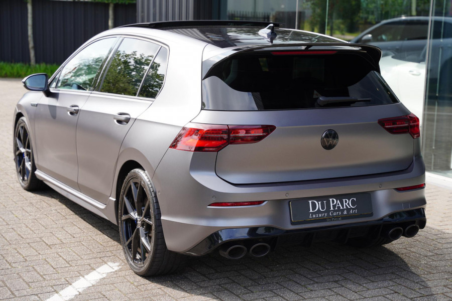 Volkswagen Golf 2.0 TSI R 4Motion Panoramadak Harman Kardon