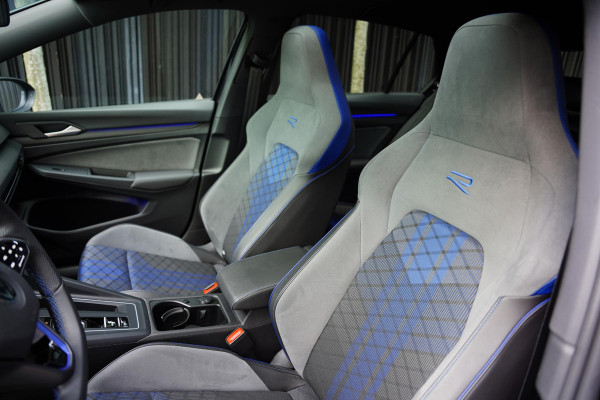 Volkswagen Golf 2.0 TSI R 4Motion Panoramadak Harman Kardon