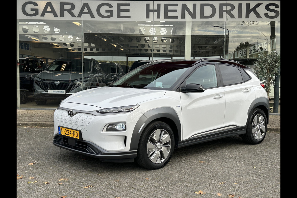 Hyundai Kona EV Premium 64 kWh 3 fase | Leder | Two Tone Black | Climate | occasion