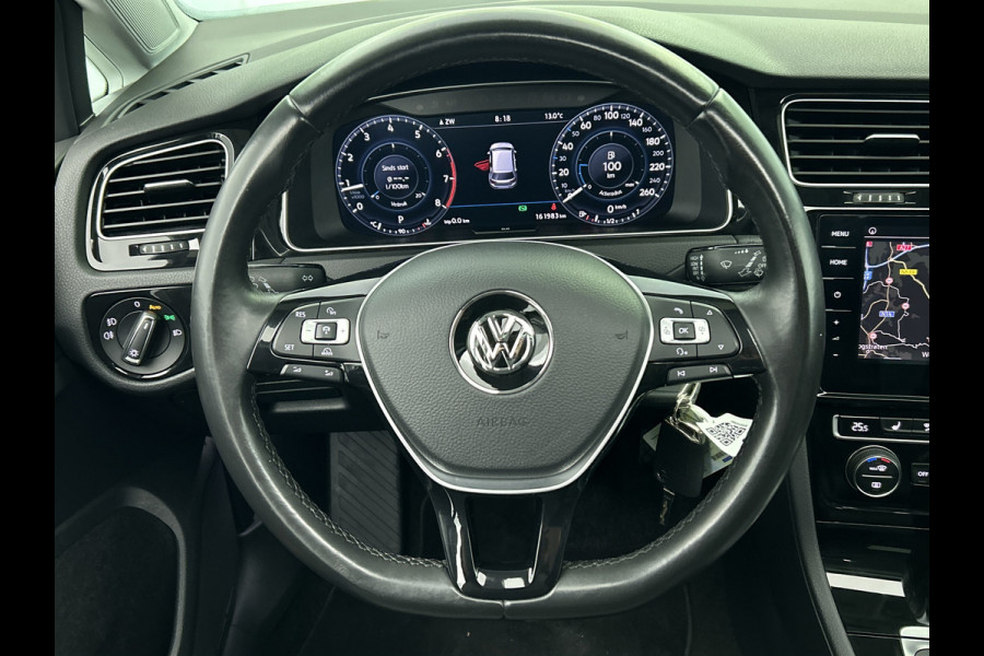 Volkswagen Golf 1.4 TSI Highline (NL-auto, Panorama, Trekhaak, Carplay, StoelV, Climate Cont, Parkeersensoren, Cruise Con, Etc)