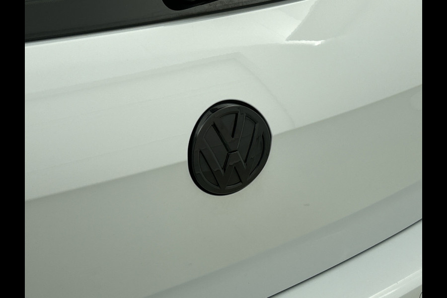 Volkswagen Golf 1.4 TSI Highline (NL-auto, Panorama, Trekhaak, Carplay, StoelV, Climate Cont, Parkeersensoren, Cruise Con, Etc)