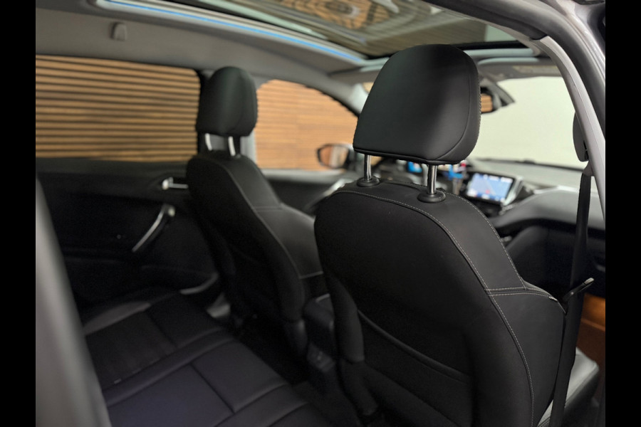 Peugeot 2008 1.2 PureTech 130 PK Allure | Half Leer | Trekhaak | 16' inch | Pano | Camera | Dealer Onderhouden