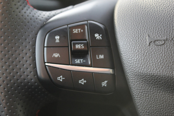 Ford Kuga 2.5 PHEV ST-Line X , 225pk , 1500kg Trekgewicht Navigtie , Camera , Bluetooth , Stoel en voorruitverwarming BenO audio systeem