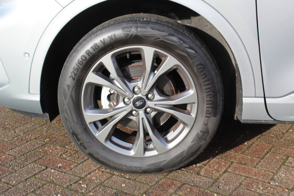 Ford Kuga 2.5 PHEV ST-Line X , 225pk , 1500kg Trekgewicht Navigtie , Camera , Bluetooth , Stoel en voorruitverwarming BenO audio systeem