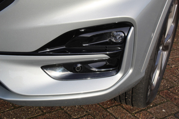 Ford Kuga 2.5 PHEV ST-Line X , 225pk , 1500kg Trekgewicht Navigtie , Camera , Bluetooth , Stoel en voorruitverwarming BenO audio systeem