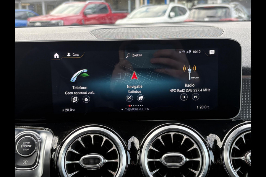 Mercedes-Benz Glb 200 Business Solution Luxury 163pk | Dodehoeksensoren | Elektrische Achterklep | Volledig Leder | Stoelverwarming | Achteruitrijcamera | Eerste eigenaar