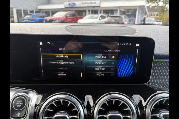 Mercedes-Benz Glb 200 Business Solution Luxury 163pk | Dodehoeksensoren | Elektrische Achterklep | Volledig Leder | Stoelverwarming | Achteruitrijcamera | Eerste eigenaar