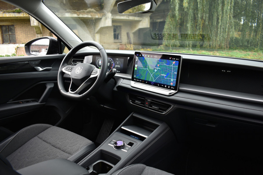 Volkswagen Tayron 1.5 eTSI 150PK DSG LIFE 7-PERSOONS/TREKHAAK/FABRIEKSGARANTIE