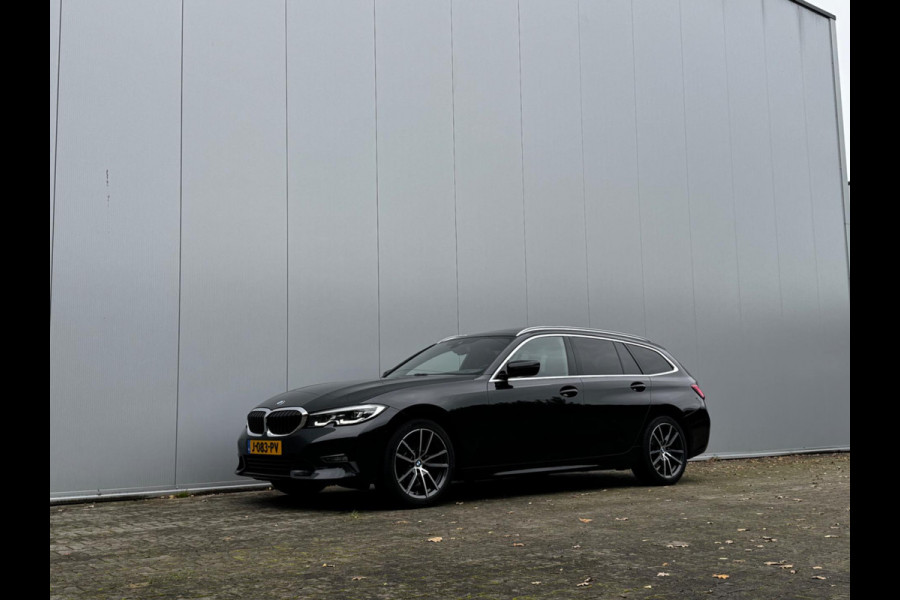 BMW 3 Serie Touring 320i HIGH EXECUTIVE PANORAMADAK LEDER STOELVERWARMING NAP DEALER ONDERHOUDEN ORIG NEDERLANDSE AUTO M SPORT