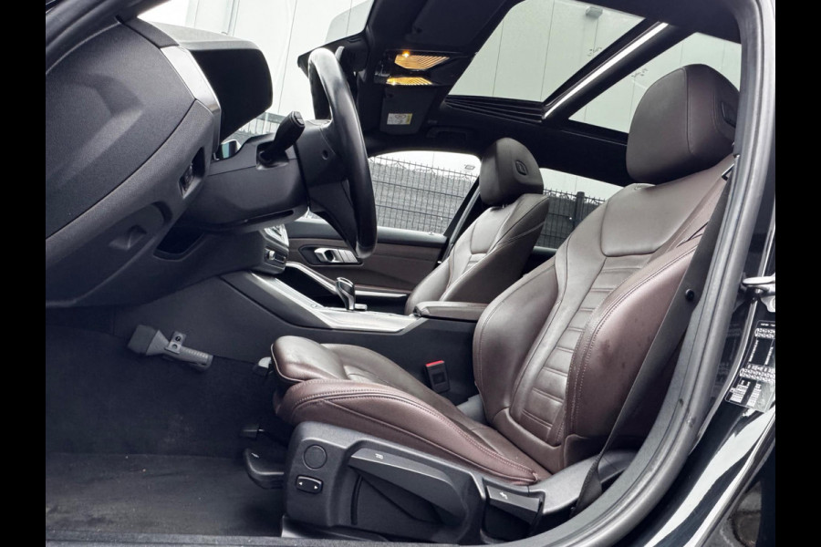 BMW 3 Serie Touring 320i HIGH EXECUTIVE PANORAMADAK LEDER STOELVERWARMING NAP DEALER ONDERHOUDEN ORIG NEDERLANDSE AUTO M SPORT