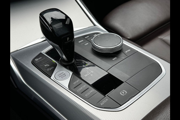 BMW 3 Serie Touring 320i HIGH EXECUTIVE PANORAMADAK LEDER STOELVERWARMING NAP DEALER ONDERHOUDEN ORIG NEDERLANDSE AUTO M SPORT