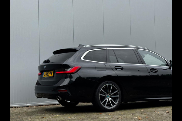 BMW 3 Serie Touring 320i HIGH EXECUTIVE PANORAMADAK LEDER STOELVERWARMING NAP DEALER ONDERHOUDEN ORIG NEDERLANDSE AUTO M SPORT