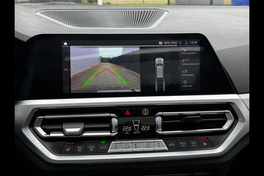 BMW 3 Serie Touring 320i HIGH EXECUTIVE PANORAMADAK LEDER STOELVERWARMING NAP DEALER ONDERHOUDEN ORIG NEDERLANDSE AUTO M SPORT