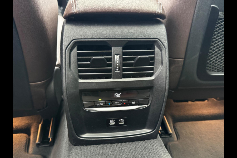 BMW 3 Serie Touring 320i HIGH EXECUTIVE PANORAMADAK LEDER STOELVERWARMING NAP DEALER ONDERHOUDEN ORIG NEDERLANDSE AUTO M SPORT