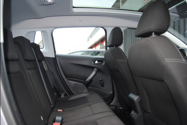 Peugeot 2008 1.2 PureT. Blue Lion