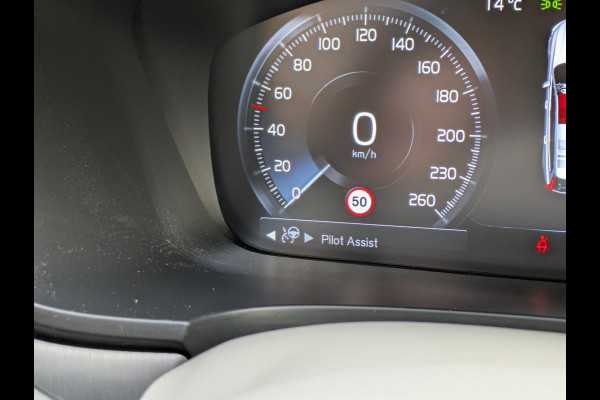 Volvo V90 2.0 T5 254PK Panodak|BLIS|Adaptive-Cruise|Wegkl.trekhaak|Pilot-Assist|Head-Up|Camera|Origineel-NL