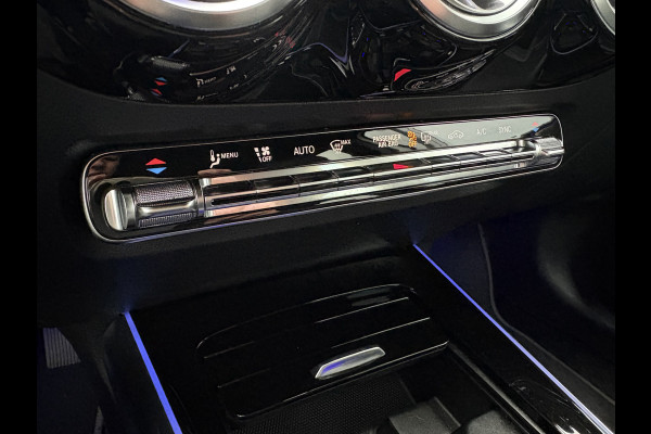 Mercedes-Benz B-Klasse 180 Business Solution Luxury Automaat LEDER/CAMERA/DODEHOEK/CARPLAY/SFEER/PDC