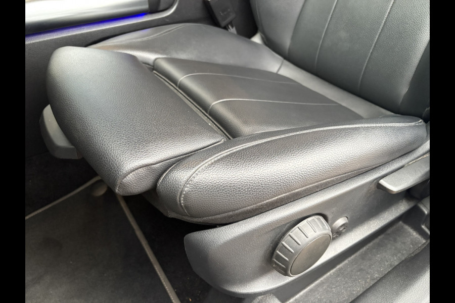 Mercedes-Benz B-Klasse 180 Business Solution Luxury Automaat LEDER/CAMERA/DODEHOEK/CARPLAY/SFEER/PDC
