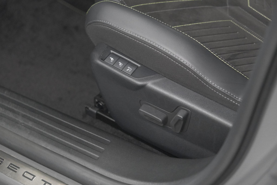 Peugeot 2008 PureTech 130 EAT8 GT | 360 Camera | Stoelmassage | Adaptieve Cruise Control | Dodehoekdetectie