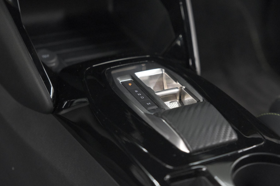 Peugeot 2008 PureTech 130 EAT8 GT | 360 Camera | Stoelmassage | Adaptieve Cruise Control | Dodehoekdetectie