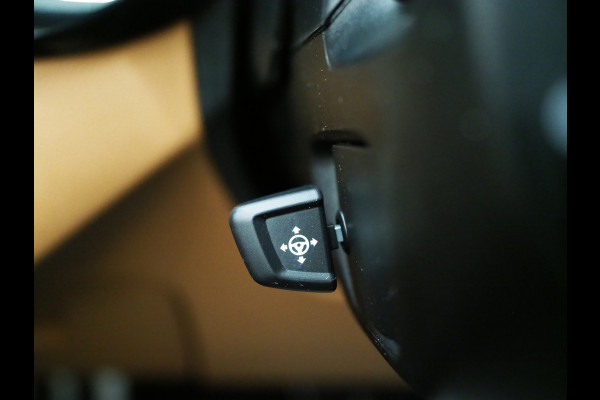 BMW 5 Serie Touring 530e M Sport Shadow | Panoramadak | Trekhaak | Head Up | Camera | Keyless | Adaptive | Carplay