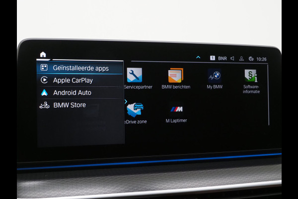 BMW 5 Serie Touring 530e M Sport Shadow | Panoramadak | Trekhaak | Head Up | Camera | Keyless | Adaptive | Carplay