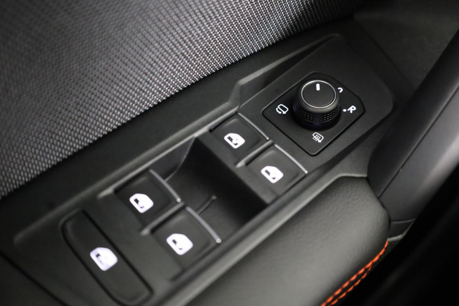 Seat Tarraco 1.5 TSI FR Business Intense 150pk DSG | Verlengde garantie | Elektrisch verstelbare voorstoelen met geheugen | Verwarmbare voorstoelen |