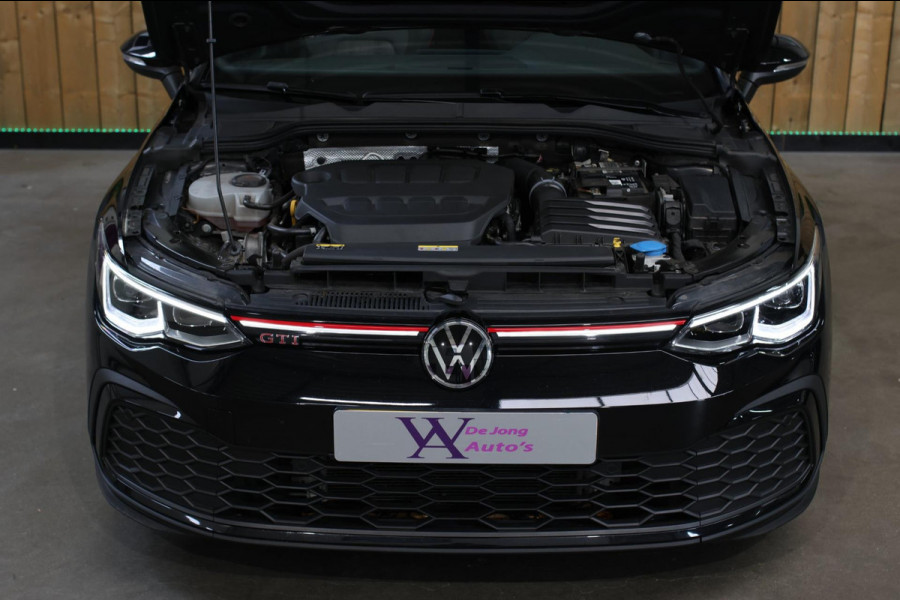 Volkswagen Golf 2.0 TSI GTI *Pano*Camera*Stoel- Stuurverwarming*