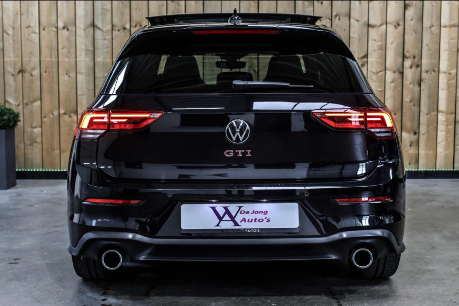 Volkswagen Golf 2.0 TSI GTI *Pano*Camera*Stoel- Stuurverwarming*