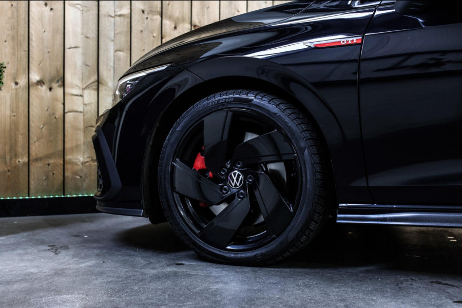 Volkswagen Golf 2.0 TSI GTI *Pano*Camera*Stoel- Stuurverwarming*