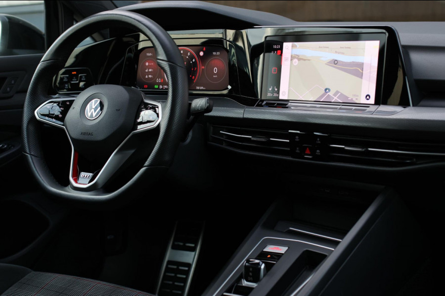 Volkswagen Golf 2.0 TSI GTI *Pano*Camera*Stoel- Stuurverwarming*