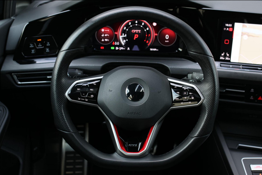 Volkswagen Golf 2.0 TSI GTI *Pano*Camera*Stoel- Stuurverwarming*