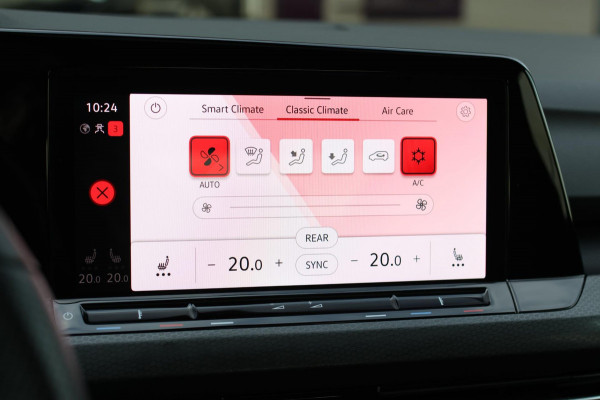 Volkswagen Golf 2.0 TSI GTI *Pano*Camera*Stoel- Stuurverwarming*