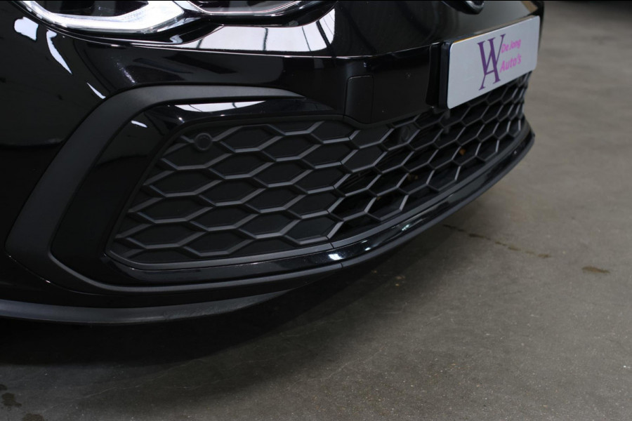 Volkswagen Golf 2.0 TSI GTI *Pano*Camera*Stoel- Stuurverwarming*