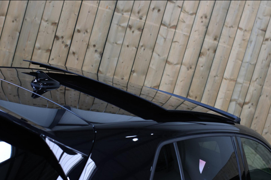 Volkswagen Golf 2.0 TSI GTI *Pano*Camera*Stoel- Stuurverwarming*