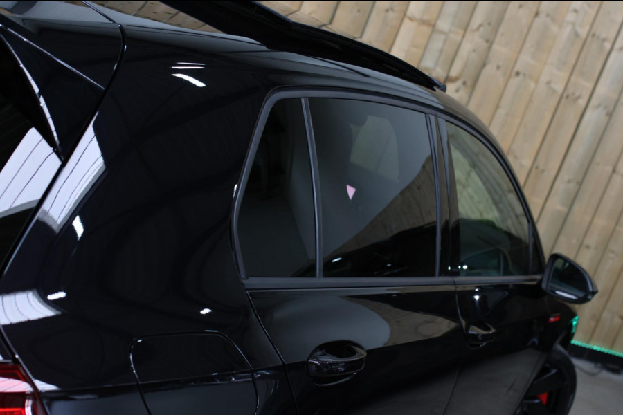 Volkswagen Golf 2.0 TSI GTI *Pano*Camera*Stoel- Stuurverwarming*