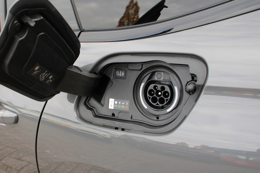 Peugeot 508 1.6 HYbrid PSE | Full Options | Panoramadak | Focal | Matrix Actieweken 1 t/m 15 november!