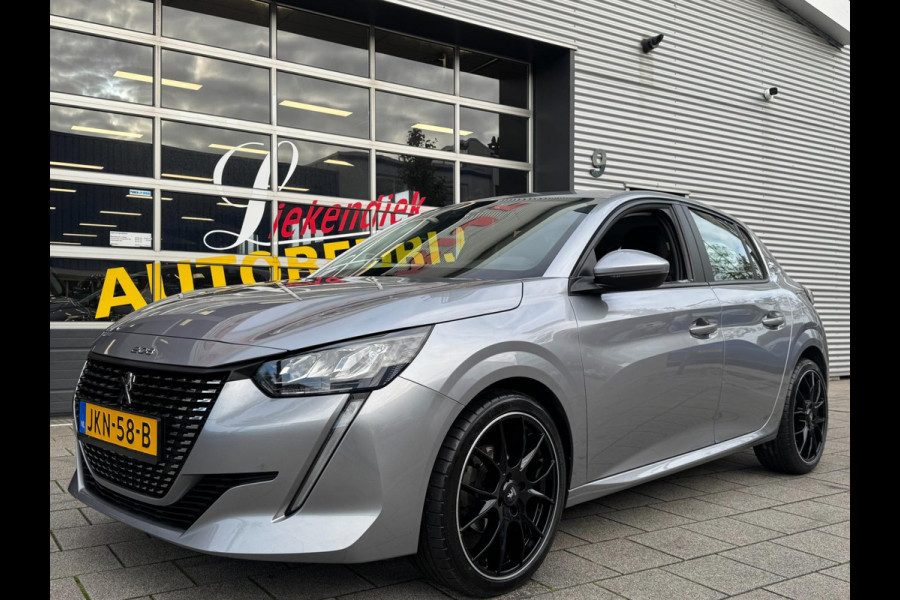 Peugeot 208 1.2 PureTech OutLaw Edition- Navigatie / Apple CarPlay I Airco I 18 inch Sport velgen I LED I PDC I Dealer onderhouden