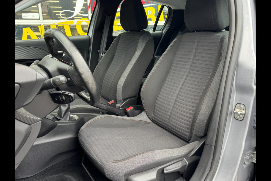 Peugeot 208 1.2 PureTech OutLaw Edition- Navigatie / Apple CarPlay I Airco I 18 inch Sport velgen I LED I PDC I Dealer onderhouden