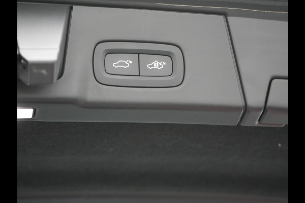 Volvo V90 T8 AWD R-Design Plug In Hybrid 394pk Dealer O.H. PHEV | Adaptive Cruise | 360 Camera | Black Optic | Alcantara Sportstoelen Memory & Verwarmd | Apple Carplay | Keyless | Blis | Virtual | Navigatie | 19"L.M |