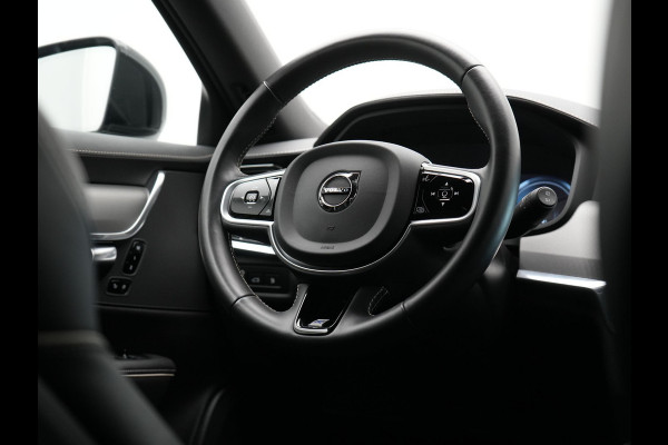 Volvo V90 T8 AWD R-Design Plug In Hybrid 394pk Dealer O.H. PHEV | Adaptive Cruise | 360 Camera | Black Optic | Alcantara Sportstoelen Memory & Verwarmd | Apple Carplay | Keyless | Blis | Virtual | Navigatie | 19"L.M |