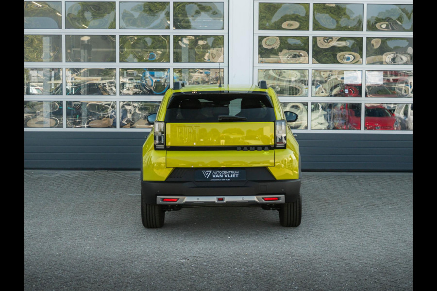 Fiat Grande Panda La Prima 11 kW 44 kWh | Uit voorraad leverbaar | Clima | Cruise | Camera | Apple Carplay | 17" | Navi | Winter Pack