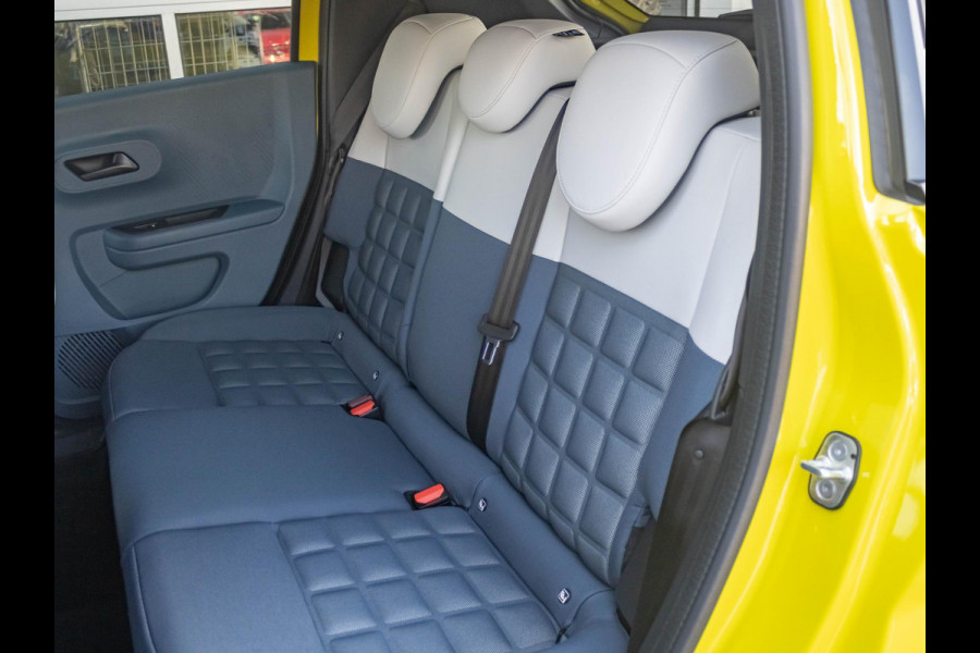 Fiat Grande Panda La Prima 11 kW 44 kWh | Uit voorraad leverbaar | Clima | Cruise | Camera | Apple Carplay | 17" | Navi | Winter Pack