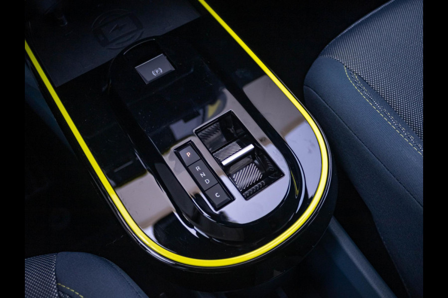 Fiat Grande Panda La Prima 11 kW 44 kWh | Uit voorraad leverbaar | Clima | Cruise | Camera | Apple Carplay | 17" | Navi | Winter Pack