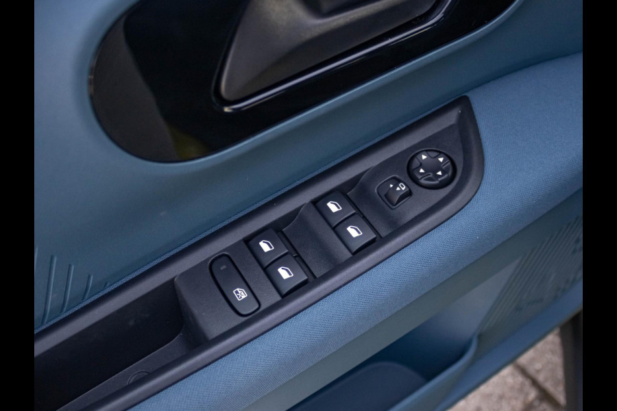 Fiat Grande Panda La Prima 11 kW 44 kWh | Uit voorraad leverbaar | Clima | Cruise | Camera | Apple Carplay | 17" | Navi | Winter Pack