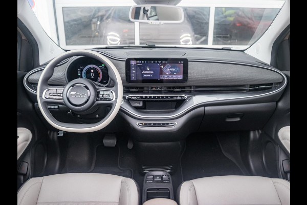 Fiat 500E La Prima 42 kWh Cabrio | Apple Carplay - Android Auto | Leer | 17" LM velgen|