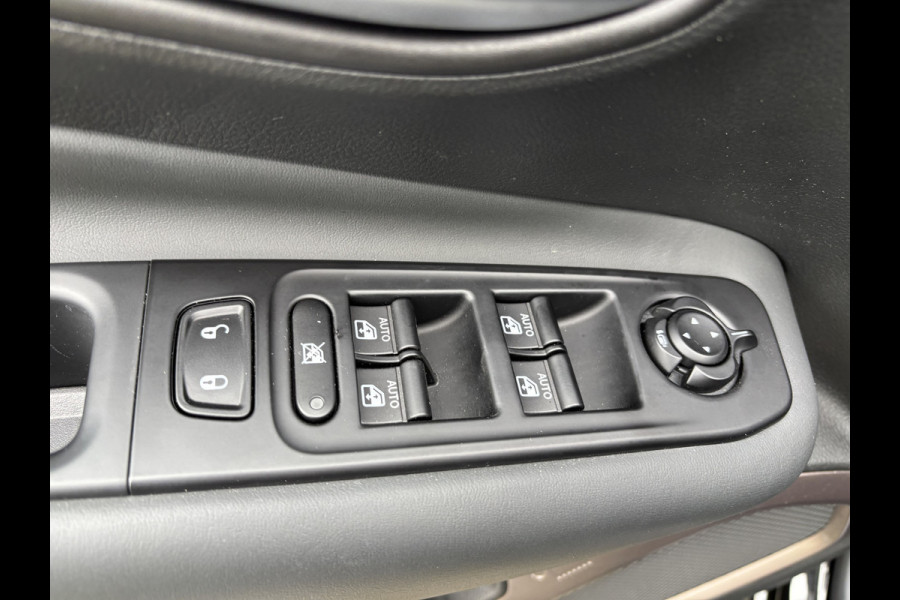 Jeep Renegade 4xe 240 Plug-in Hybrid Electric Upland | Winterpakket | Led koplampen